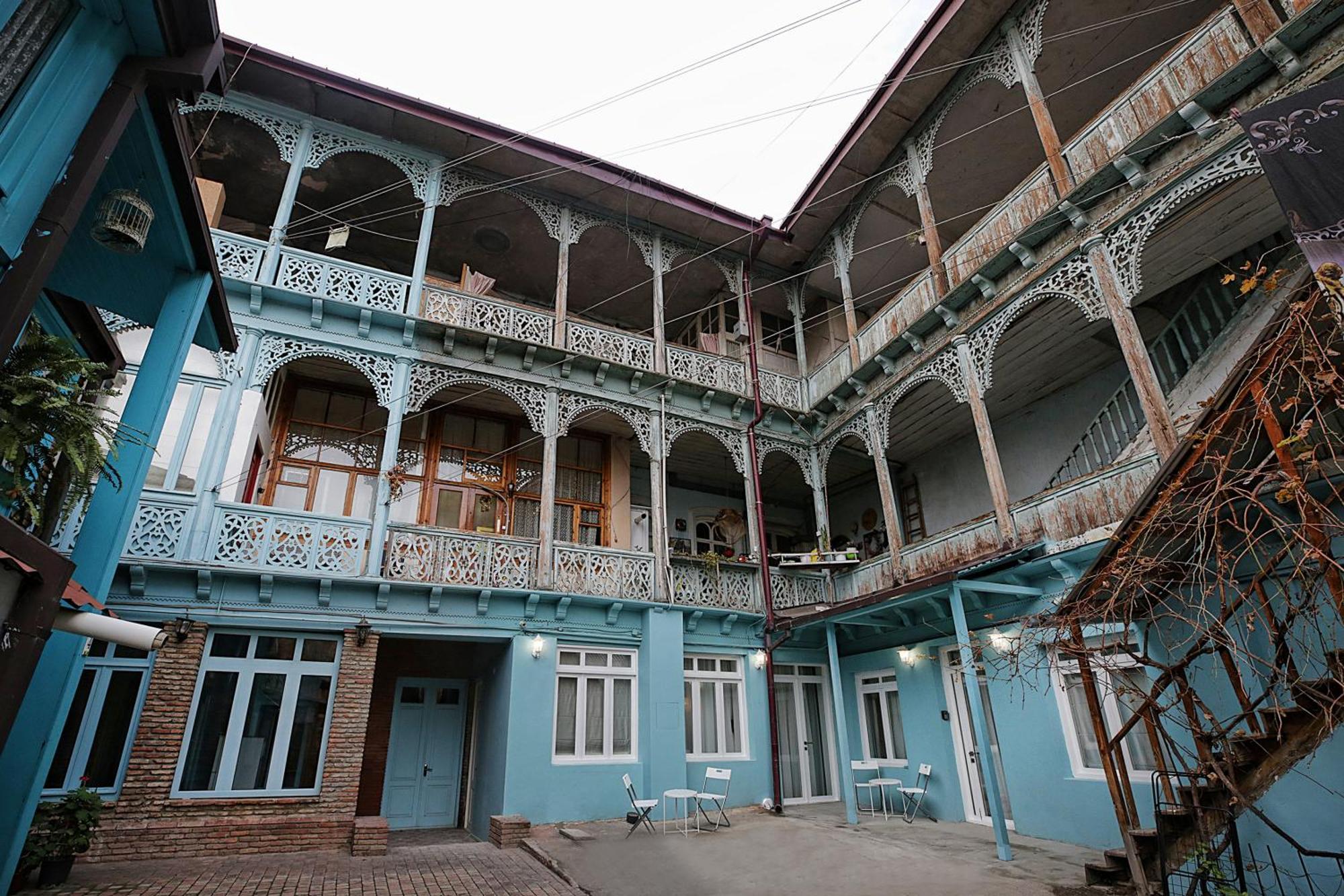 Eva'S Pavaroti Tbilisi Exterior foto