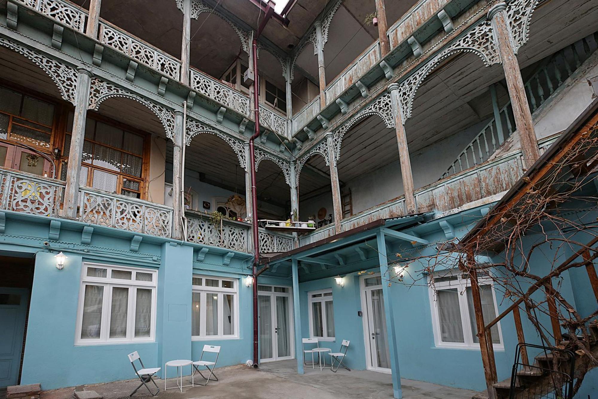Eva'S Pavaroti Tbilisi Exterior foto